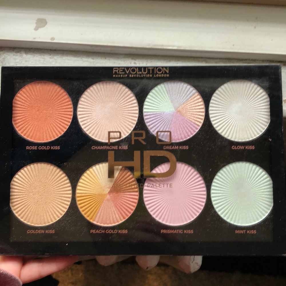 REVOLUTION: PRO HD AMPLIFIED PALETTE